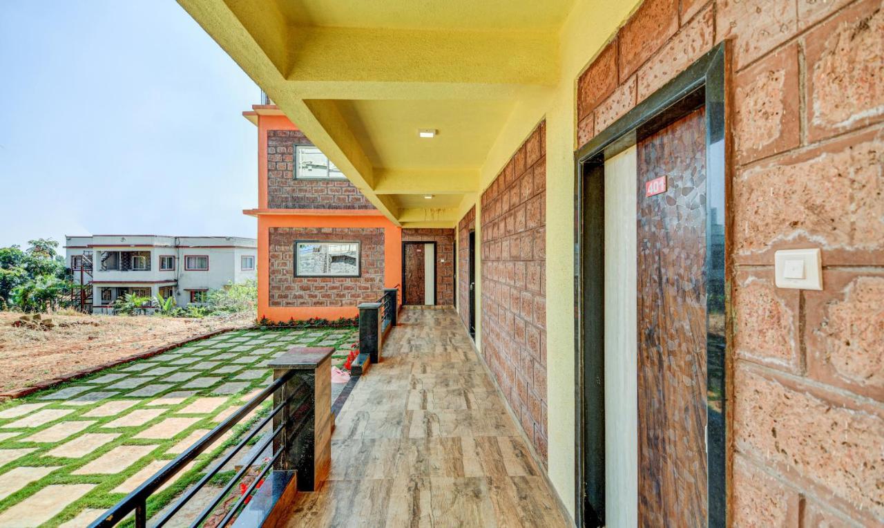 Aditya Hill View Inn Mahabaleshwar Bagian luar foto
