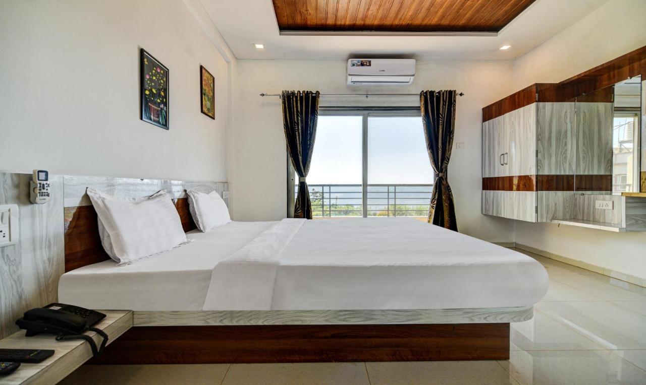 Aditya Hill View Inn Mahabaleshwar Bagian luar foto